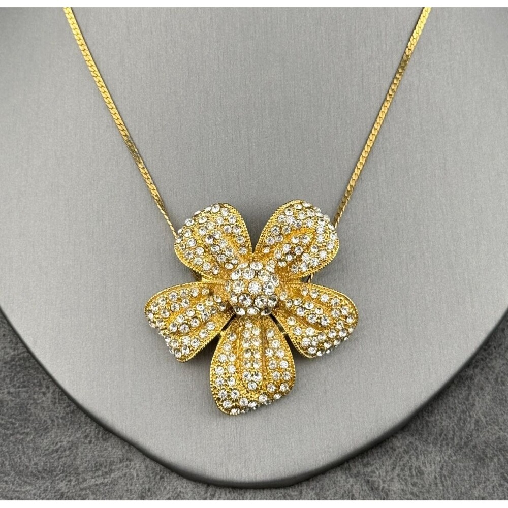 Large Gold Tone Metal Clear Sparkle Rhinestones 3D Flower Pendant Necklace